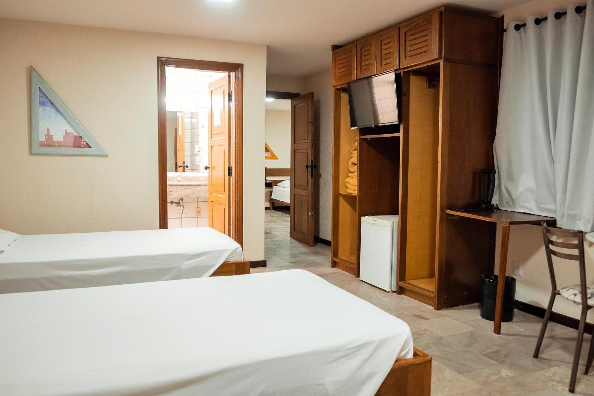 Sakr Hotel Penápolis Esterno foto