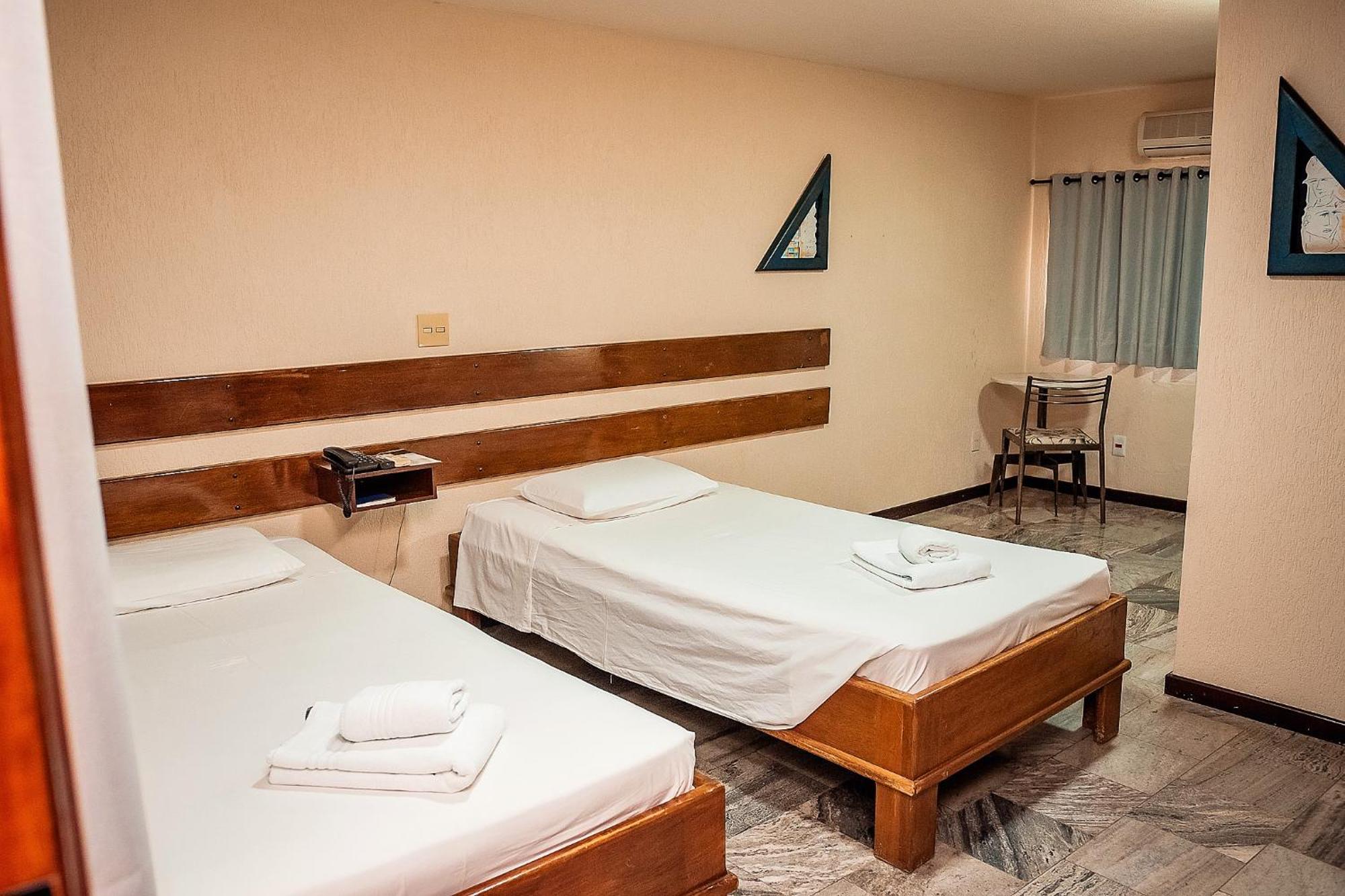 Sakr Hotel Penápolis Esterno foto